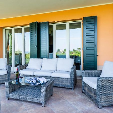 Villa Pratello Padenghe sul Garda Luaran gambar