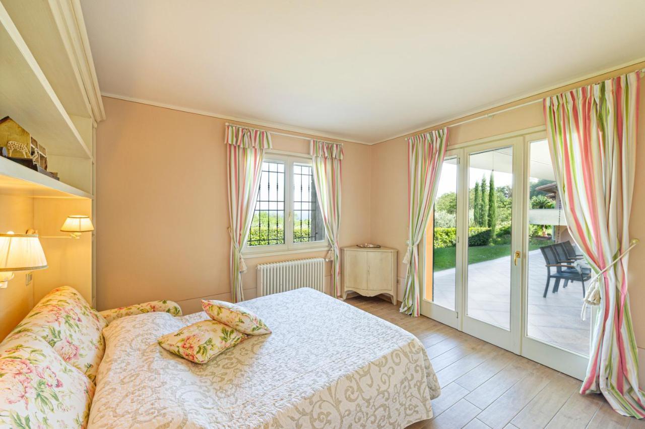 Villa Pratello Padenghe sul Garda Luaran gambar