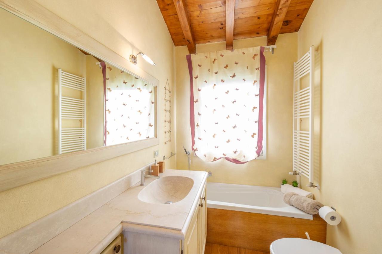 Villa Pratello Padenghe sul Garda Luaran gambar