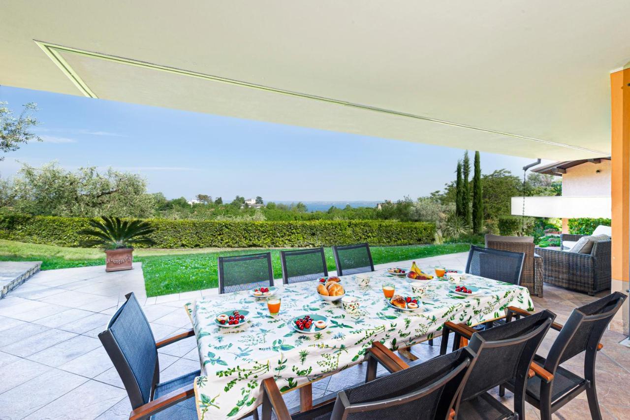 Villa Pratello Padenghe sul Garda Luaran gambar