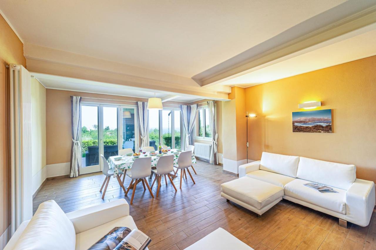 Villa Pratello Padenghe sul Garda Luaran gambar