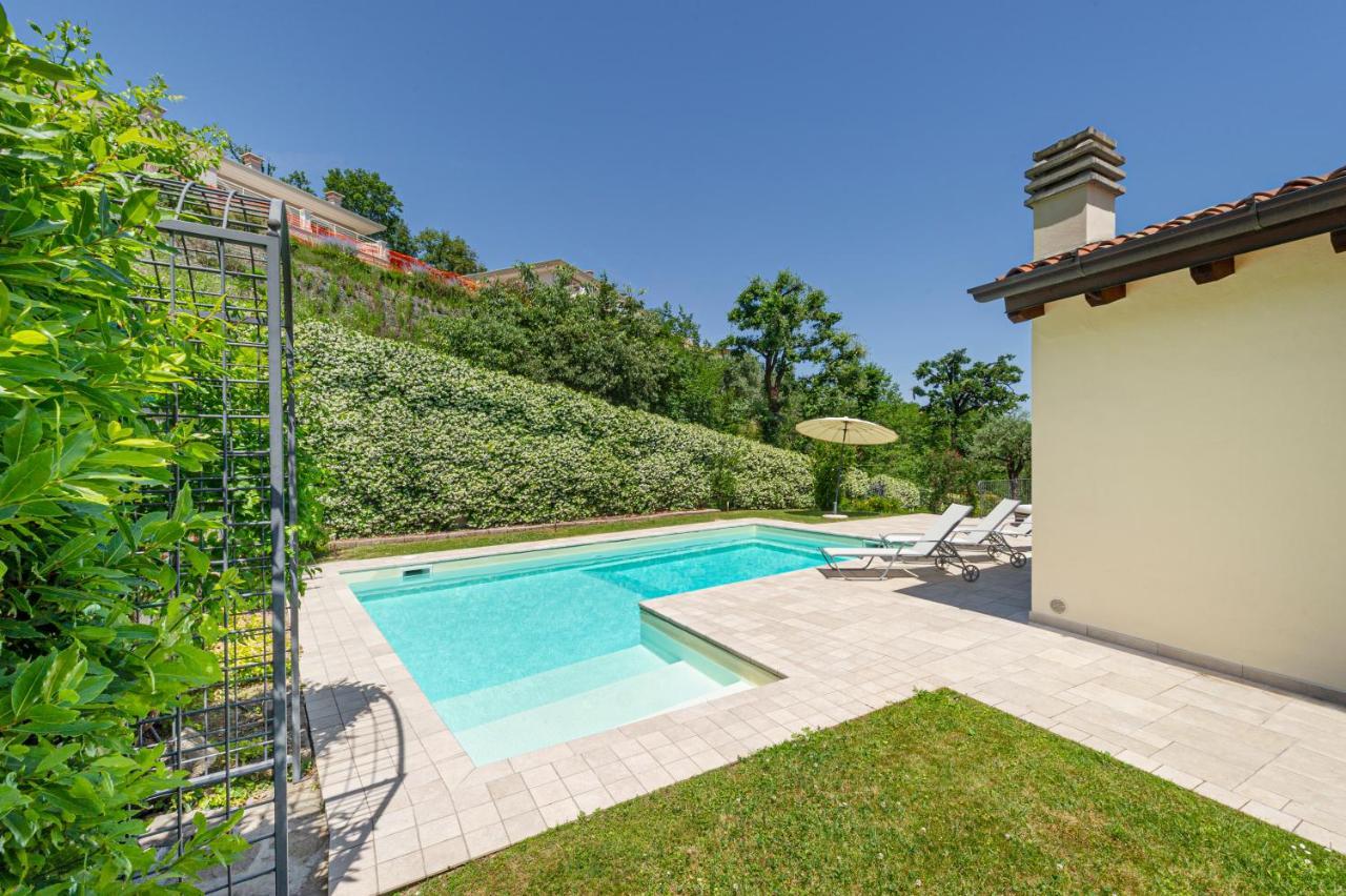 Villa Pratello Padenghe sul Garda Luaran gambar